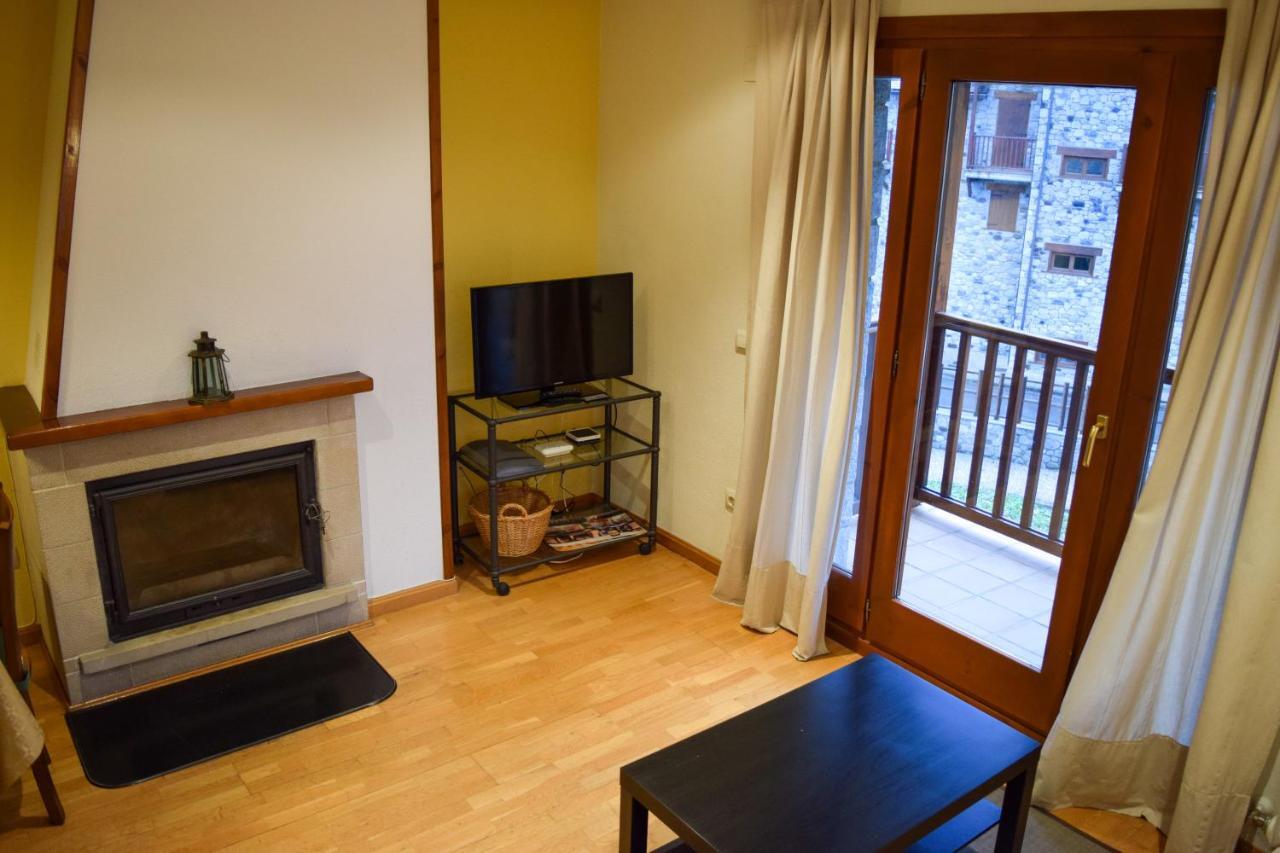 Duplex Con Vistas En Benasque Leilighet Eksteriør bilde