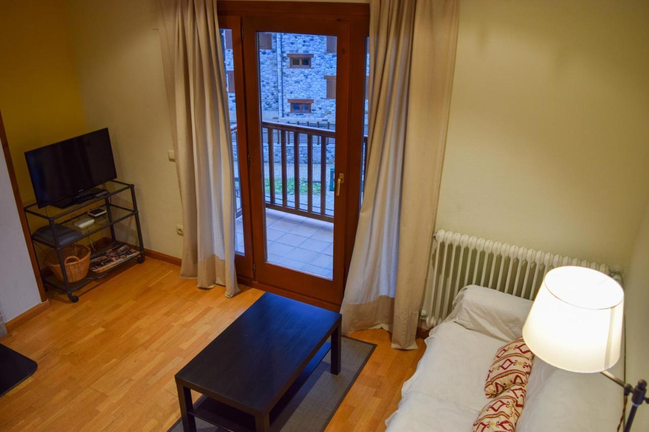 Duplex Con Vistas En Benasque Leilighet Eksteriør bilde