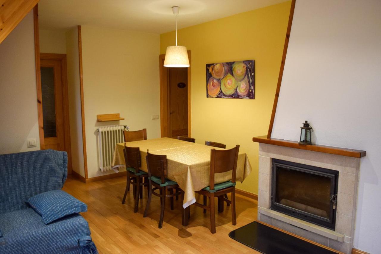 Duplex Con Vistas En Benasque Leilighet Eksteriør bilde