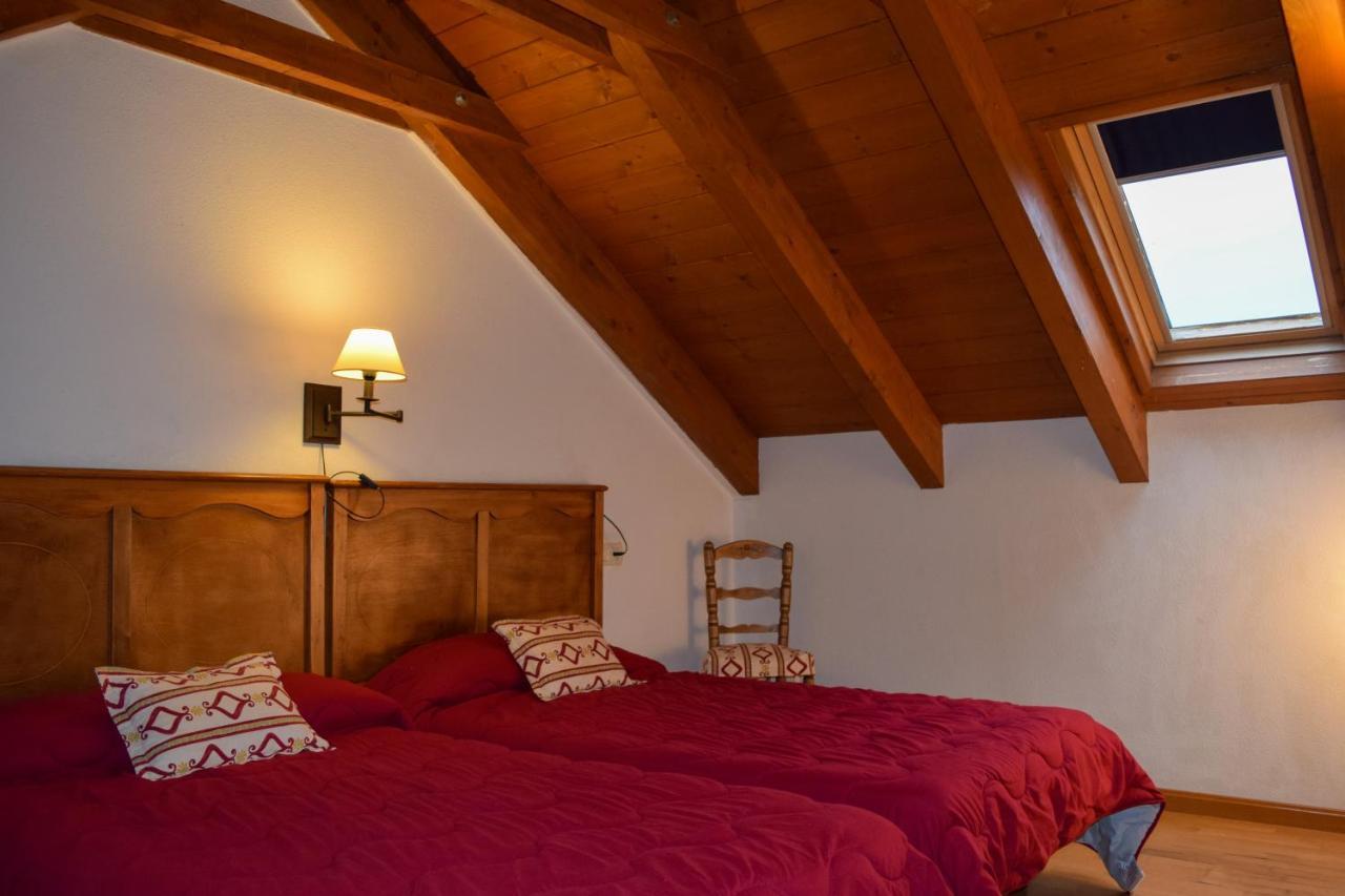 Duplex Con Vistas En Benasque Leilighet Eksteriør bilde