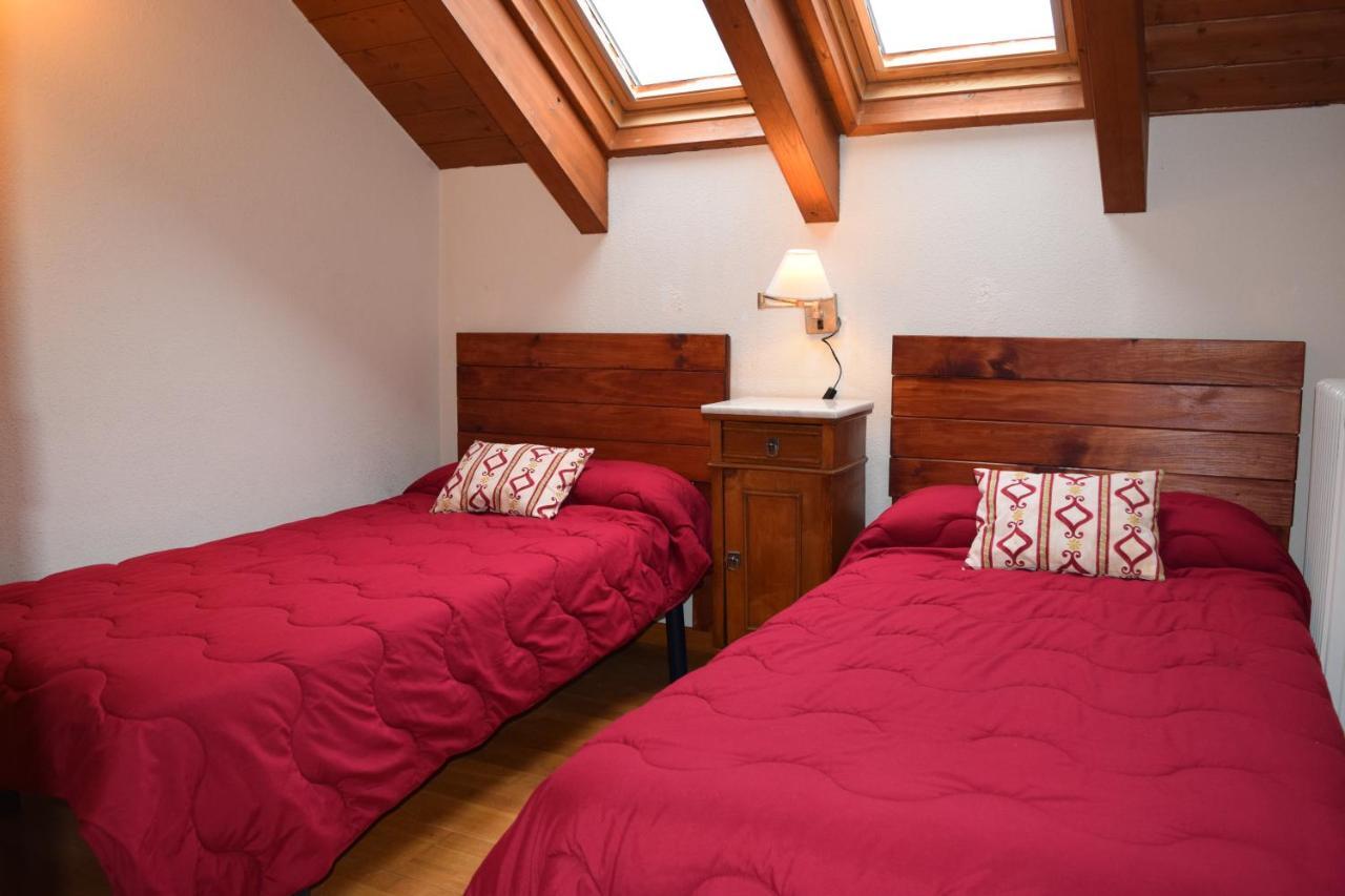 Duplex Con Vistas En Benasque Leilighet Eksteriør bilde